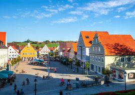 Lais Puzzle - Rathaus und Marktplatz, Ottobeuren, Deutschland - 100, 200, 500 & 1.000 Teile