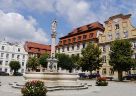 Lais Puzzle - Karlsplatz mit Marienbrunnen in Neuburg an der Donau - 100, 200, 500 & 1.000 Teile