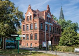 Lais Puzzle - zeuthen, germany - backsteinbau vom alten rathaus - 100, 200, 500 & 1.000 Teile