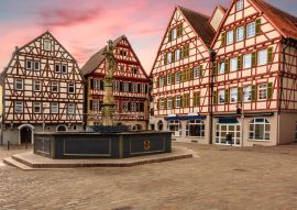 Lais Puzzle - Ein Spaziergang über Marktplatz in Leonberg - 100, 200, 500 & 1.000 Teile