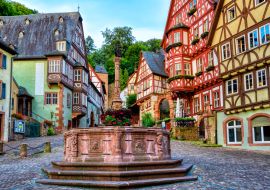 Lais Puzzle - Mittelalterliche Fachwerk-Altstadt von Miltenberg, Deutschland - 1.000 Teile