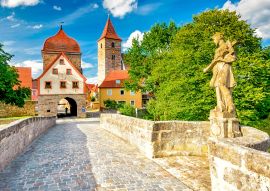 Lais Puzzle - Alte Brücke über die Altmühl von Ornbau in Mittelfranken, Bayern, Deutschlan - 100, 200, 500 & 1.000 Teile