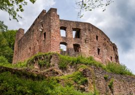 Lais Puzzle - Ruine der Burg Freienstein in Gammelsbach, Oberzent im Odenwald, Hessen, Deutschland - 100, 200, 500 & 1.000 Teile