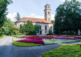 Lais Puzzle - Stadtpark in Fürth mit Kirche am blauen Himmel, Bayern Deutschland - 1.000 Teile