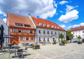 Lais Puzzle - Marktplatz, Hoechstadt, Bayern, Deutschland - 100, 200, 500 & 1.000 Teile