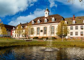 Lais Puzzle - Königsfeld im Schwarzwald, Historischer Zinzendorfplatz - 100, 200, 500 & 1.000 Teile