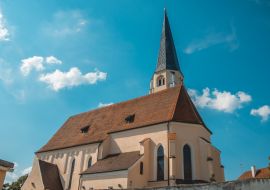 Lais Puzzle - Schöne Kirche an einem sonnigen Sommertag in Dietersburg, Bayern, Deutschland - 1.000 Teile