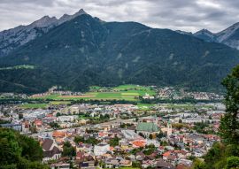 Lais Puzzle - Blick auf Tal und Berge bei Schwaz von oberhalb der Stadt, Schwaz, Österreich - 100, 200, 500 & 1.000 Teile