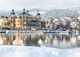 Lais Puzzle - Velden, Schloss am Wörthersee, Wintermärchen in Kärnten, Österreich - 100, 200, 500 & 1.000 Teile