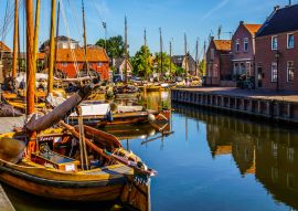Lais Puzzle - Traditionelle niederländische Botter-Fischerboote im Hafen des historischen Dorfes Spakenburg-Bunschoten. Das Dorf war einst ein wichtiges Fischereizentrum am jetzt aufgestauten IJselmeer - 100, 200, 500 & 1.000 Teile
