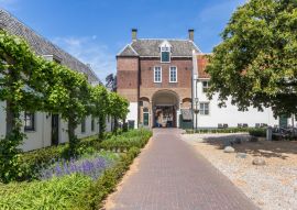 Lais Puzzle - Garten und Schloss im historischen Zentrum von Montfoort, Niederlande - 100, 200, 500 & 1.000 Teile