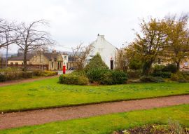 Lais Puzzle - Park im Zentrum des kleinen Dorfes Banton in North Lanarkshire, Schottland - 100, 200, 500 & 1.000 Teile