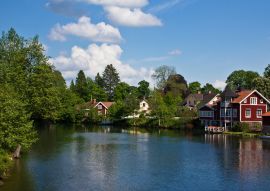 Lais Puzzle - Häuser am Fluss Motala - 100, 200, 500 & 1.000 Teile