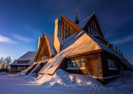 Lais Puzzle - Lappland, Schweden: Die Kirche von Kiruna, Schweden - 100, 200, 500 & 1.000 Teile