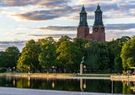 Lais Puzzle - Klosterkirche in Eskilstuna, Schweden - 100, 200, 500 & 1.000 Teile