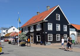 Lais Puzzle - Einkaufsstrße von Borgholm auf Öland Schweden - 100, 200, 500 & 1.000 Teile