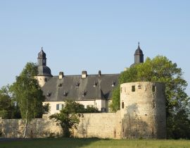 Lais Puzzle - Burg Veynau, Euskirchen-Wisskirchen, Deutschland - 40 & 100 Teile