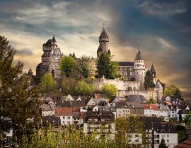 Lais Puzzle - Schloss Braunfels dramatischer Himmel - 40, 100, 200, 500 & 1.000 Teile