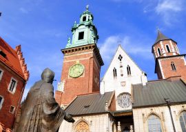 Lais Puzzle - Krakau - Statue von Papst Johannes Paul II. im Wawel-Schloss - 100, 200, 500 & 1.000 Teile