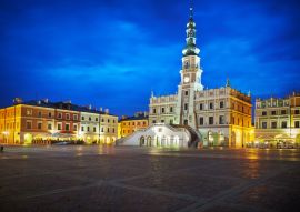 Lais Puzzle - Marktplatz mit Rathaus in Zamość bei Nacht - 100, 200, 500 & 1.000 Teile