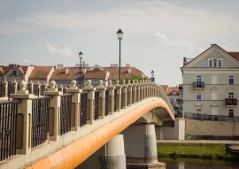 Lais Puzzle - Blick auf die Brücke und das Ufer des Flusses Warta in der polnischen Stadt Konin - 100, 200, 500 & 1.000 Teile