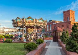 Lais Puzzle - Fußweg zum berühmten Einkaufszentrum der Stadt Lodz - 100, 200, 500 & 1.000 Teile