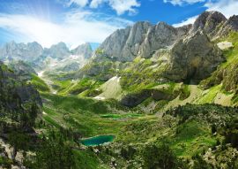 Lais Puzzle - Beeindruckende Aussicht auf Bergseen in den albanischen Alpen - 100, 200, 500 & 1.000 Teile