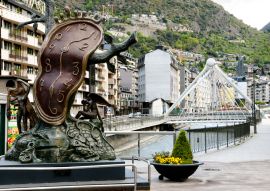 Lais Puzzle - Statue "Adel der Zeit" - Andorra - 100, 200, 500 & 1.000 Teile
