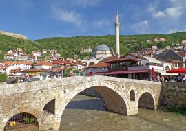 Lais Puzzle - Die Altstadt von Prizren an einem schönen sonnigen Tag, Kosovo - 100, 200, 500 & 1.000 Teile