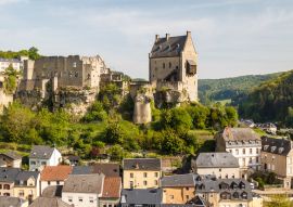 Lais Puzzle - Ruinen der mittelalterlichen Burg Larochette, Luxemburg - 100, 200, 500 & 1.000 Teile