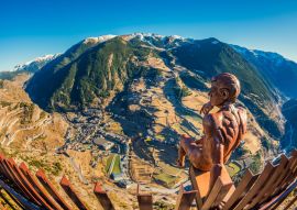 Lais Puzzle - Fischaugenblick auf das Dorf Canillo Andorra und seine Umgebung - 100, 200, 500 & 1.000 Teile