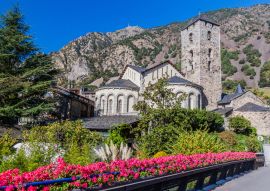 Lais Puzzle - Kirche Sant Esteve in Andorra la Vella, Andorra - 100, 200, 500 & 1.000 Teile