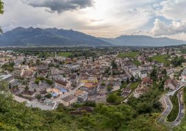 Lais Puzzle - Panorama von Vaduz, Liechtenstein - 100, 200, 500 & 1.000 Teile