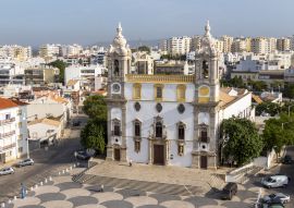 Lais Puzzle - Blick auf die Kathedrale in der Altstadt von Faro, Portugal - 100, 200, 500 & 1.000 Teile