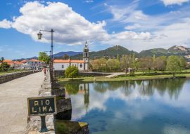 Lais Puzzle - Schild an der römischen Brücke in Ponte de Lima, Portugal - 100, 200, 500 & 1.000 Teile