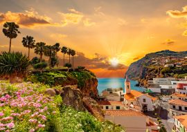 Lais Puzzle - Das Dorf Camara de Lobos auf der Insel Madeira, Portugal - 100, 200, 500 & 1.000 Teile