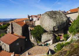 Lais Puzzle - Monsanto, Castelo Branco / Portugal: Dächer des Dorfes Monsanto - 100, 200, 500 & 1.000 Teile