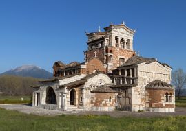 Lais Puzzle - Tempel der Agia Foteini in der Nähe des antiken Manteinia in Tripolis, Griechenland - 100, 200, 500 & 1.000 Teile