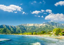 Lais Puzzle - Psili Ammos Strand, Insel Thasos, Griechenland. Er ist auch als Goldener Strand bekannt. Er befindet sich zwischen Skala Panagia und Skala Potamia - 100, 200, 500 & 1.000 Teile