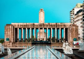 Lais Puzzle - Das Nationale Historische Fahnendenkmal ist ein bauliches Symbol der Stadt Rosario in der Republik Argentinien. - 100, 200, 500, 1.000 & 2.000 Teile