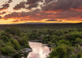 Lais Puzzle - Der Sonnenuntergang über der Lagune am Cosquín-Fluss in Córdoba - 100, 200, 500, 1.000 & 2.000 Teile