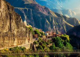 Lais Puzzle - Blick auf die Stadt Iruya, Provinz Salta, Argentinien. - 100, 200, 500, 1.000 & 2.000 Teile