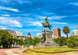 Lais Puzzle - Denkmal für Jose de San Martin auf der Plaza San Martin in La Plata, Argentinien - 100, 200, 500, 1.000 & 2.000 Teile