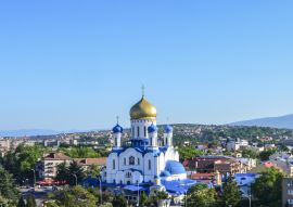 Lais Puzzle - Ukrainisch-orthodoxe Christ-Erlöser-Kathedrale, auch bekannt als Cyrill- und Methodius-Kathedrale in der Stadt Uzhgorod, Ukraine - 100, 200, 500, 1.000 & 2.000 Teile
