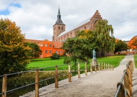 Lais Puzzle - Sankt Knuds Kirche in Odense Dänemark - 100, 200, 500 & 1.000 Teile
