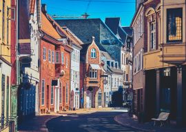 Lais Puzzle - Schöne Straßen in der Altstadt. Odense, Dänemark - 100, 200, 500 & 1.000 Teile