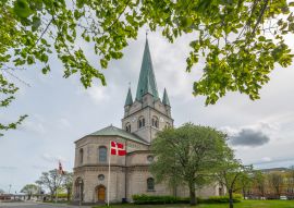 Lais Puzzle - Kirche, Frederikshavn - 100, 200, 500 & 1.000 Teile