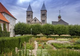 Lais Puzzle - Kräutergarten in Viborg Dänemark - 100, 200, 500 & 1.000 Teile