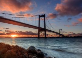 Lais Puzzle - Kleine Beltbrücke, die Jütland und Fünen in Dänemark verbindet - 100, 200, 500 & 1.000 Teile