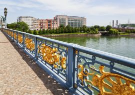 Lais Puzzle - Brücke Pont de Fragnee in Lüttich, Belgien - 100, 200, 500 & 1.000 Teile